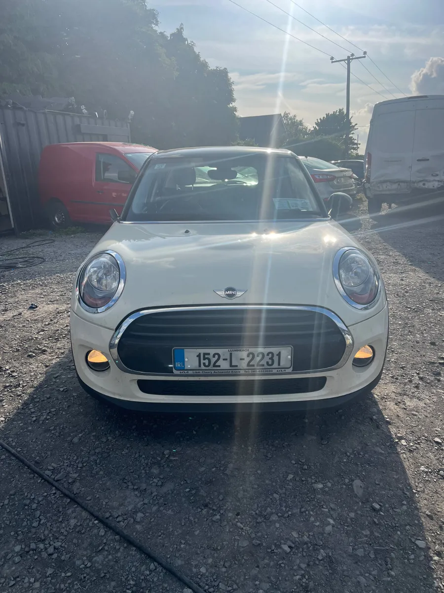 152 Mini Cooper 1.5 petrol - Image 1