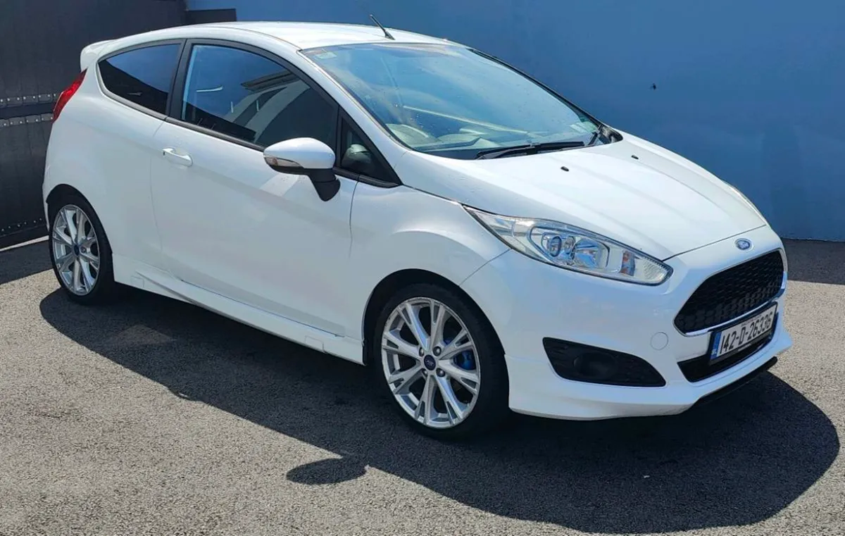 Ford Fiesta Zetec S - 1.0l petrol Low Mileage - Image 2
