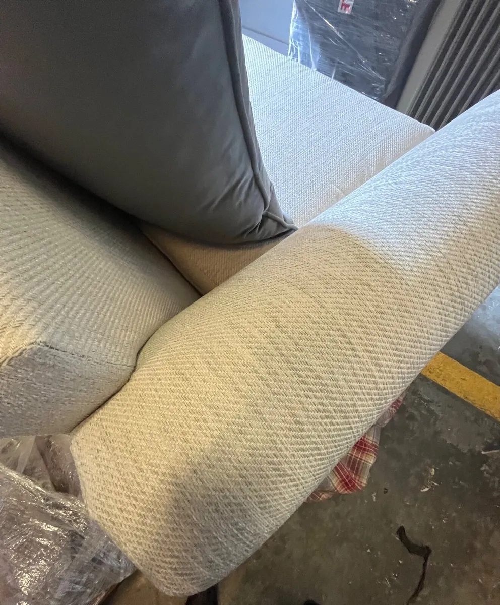 Sofa - Image 4