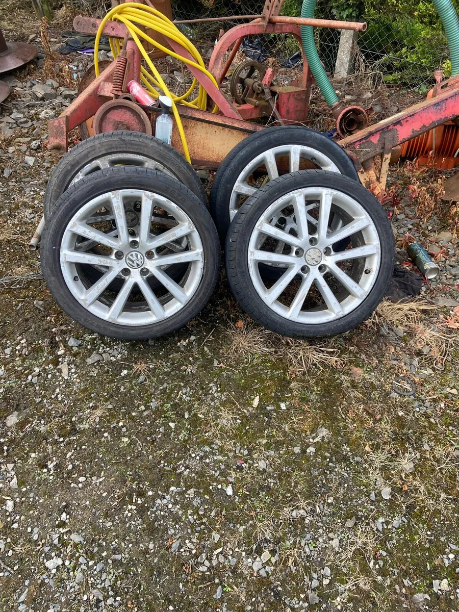 Vw alloys 18 inch - Image 1