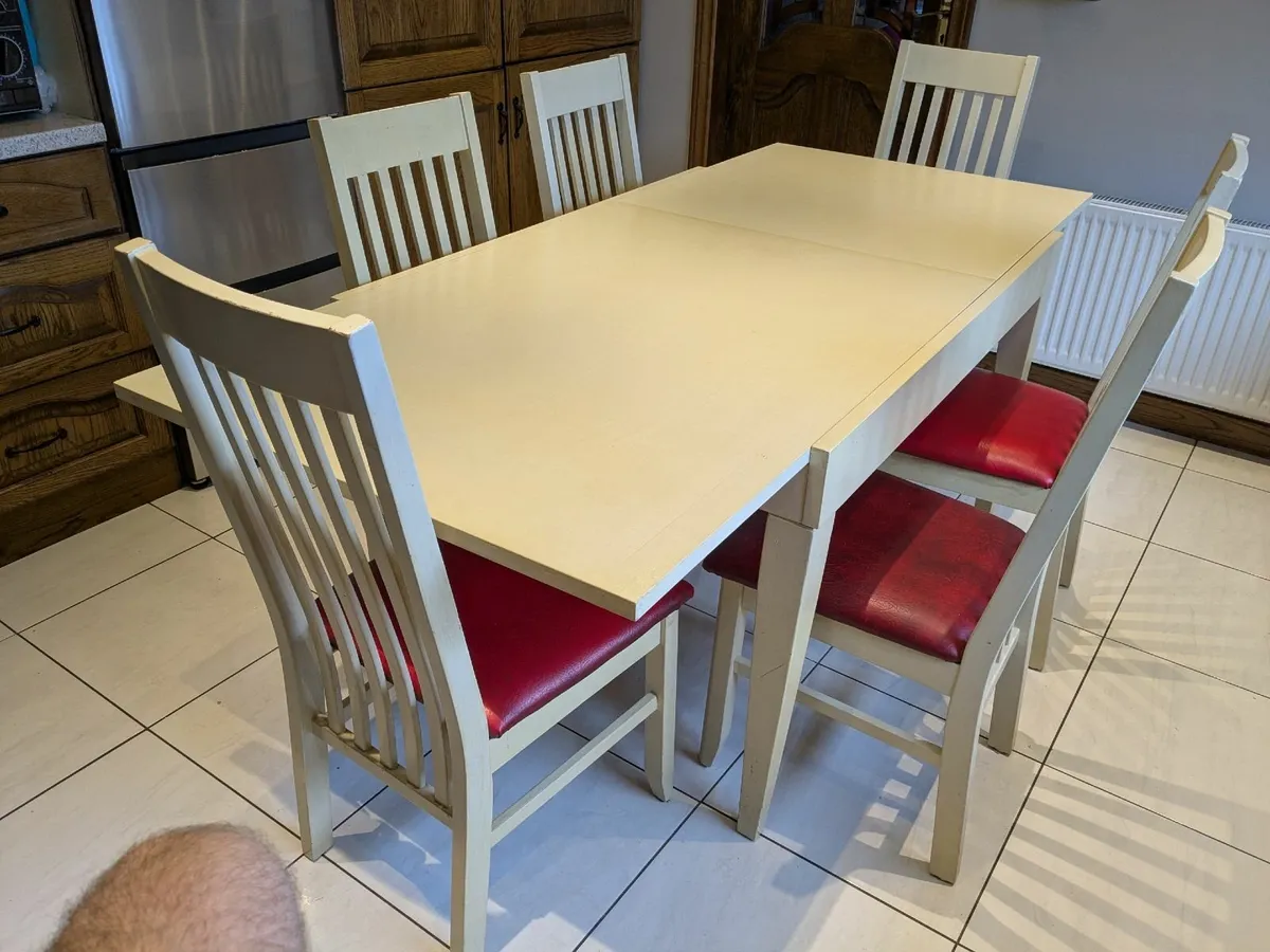Wooden Kitchen table & 6 x chairs (extendable) - Image 4