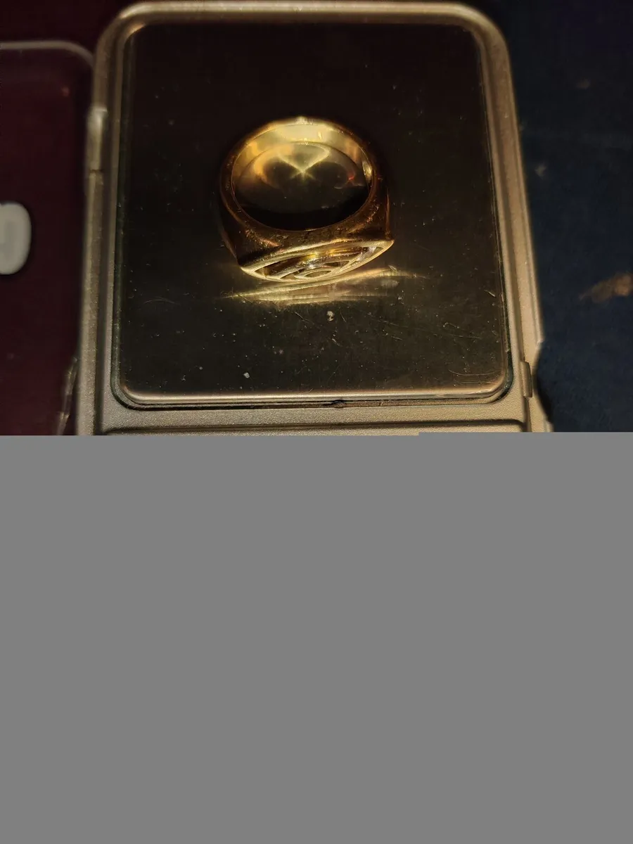 STAR TREK EYE, 9CT Thick Gold 5.15 Gram New Ring ! - Image 2