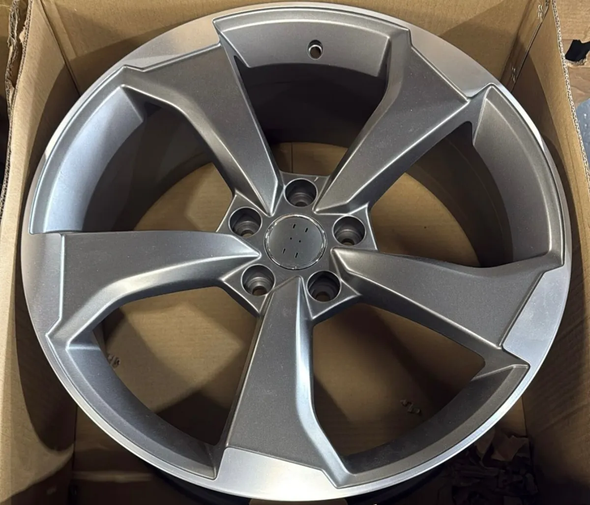 19” Ttrs rs 5x112 alloys and tyres