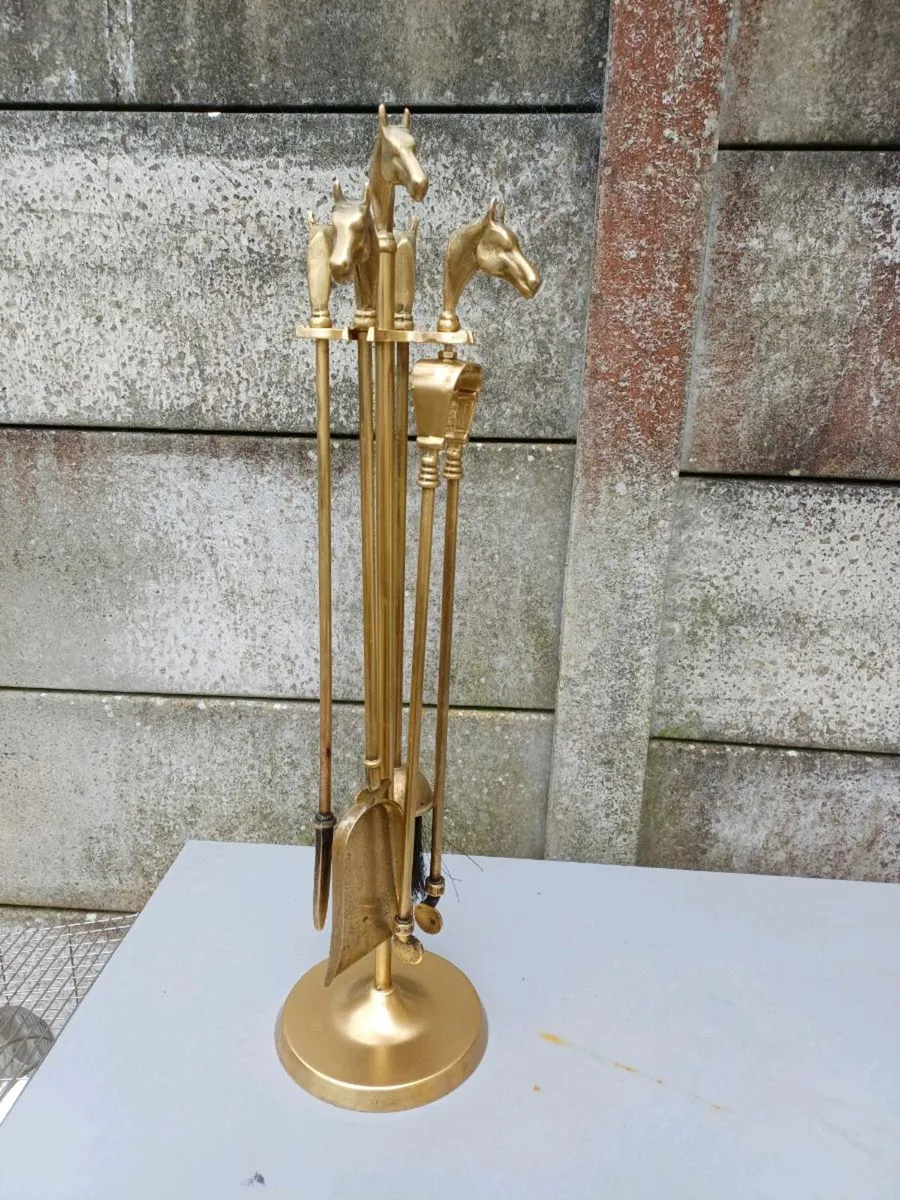 Vintage Brass Horse Head Fireset - Image 1