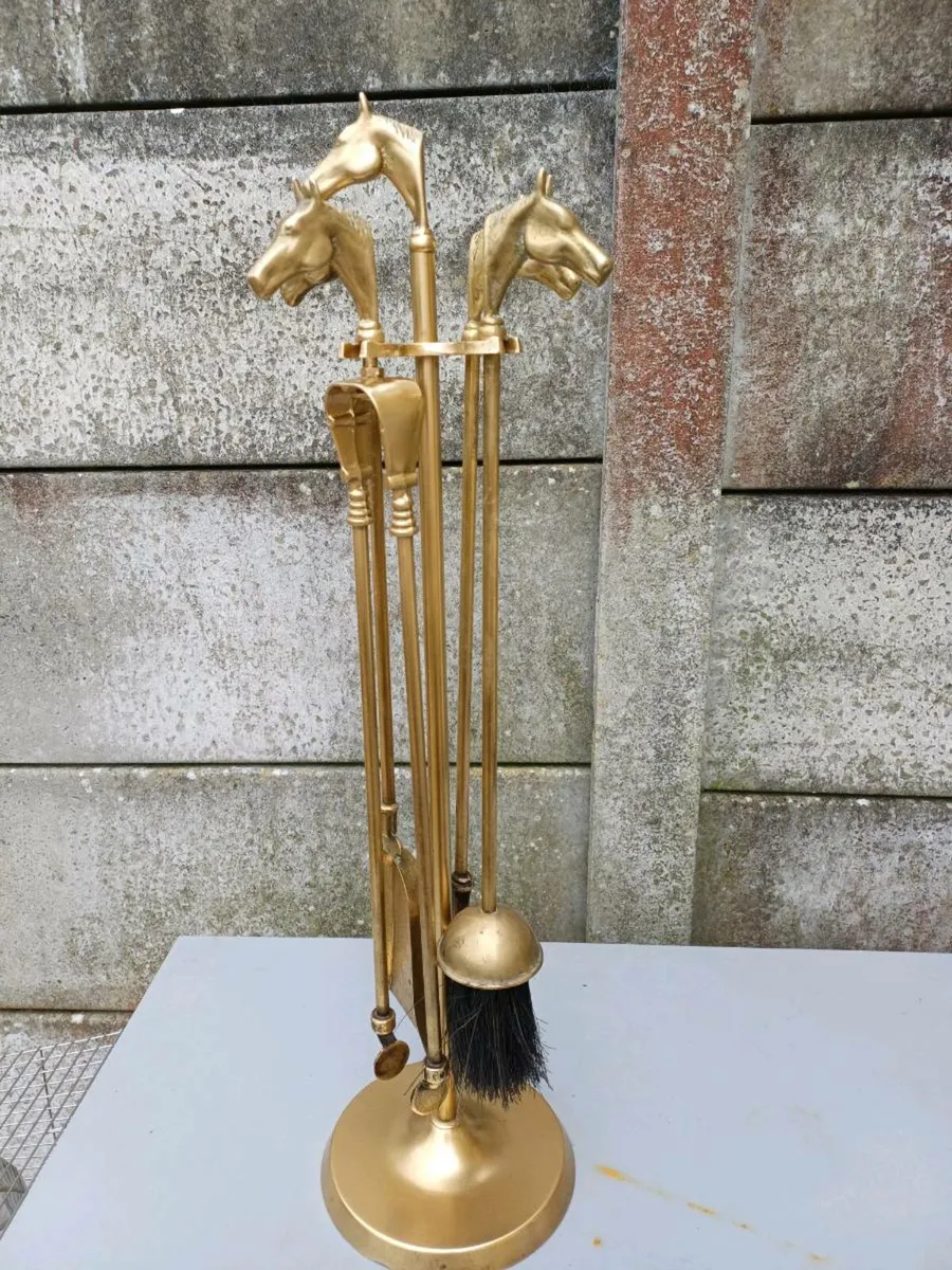 Vintage Brass Horse Head Fireset - Image 2