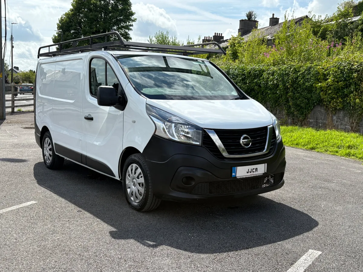 ABSOLUTELY IMMACULATE 2017 (171) NISSAN - Image 1