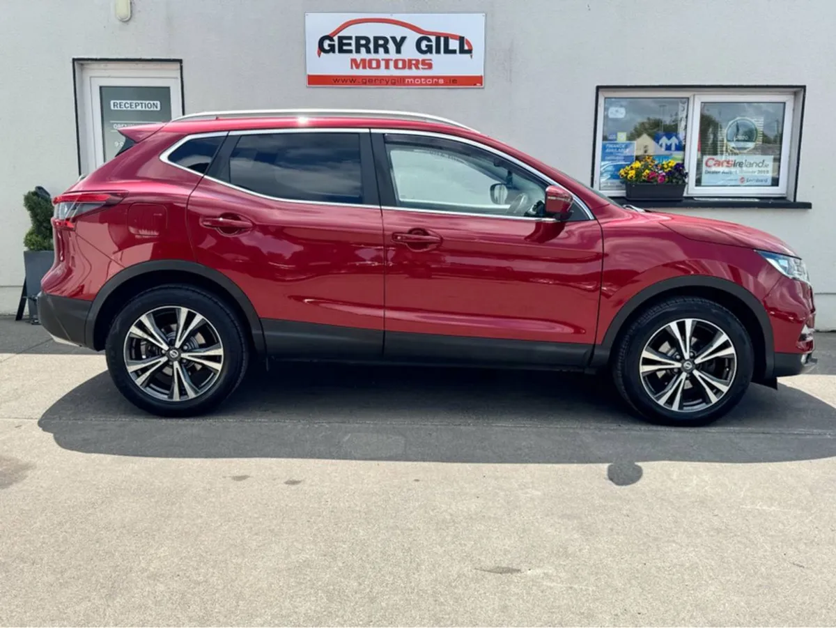 Nissan QASHQAI 1.5 DCI N-connecta 5DR 110PS - Image 3