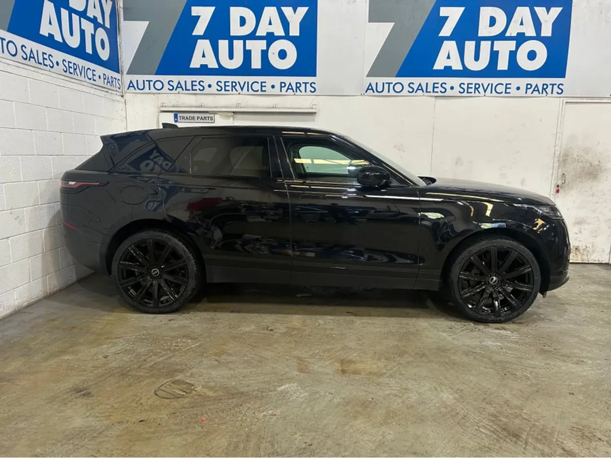 Land Rover Range Rover Velar Velar 2.0 TD4 5DR Au - Image 3