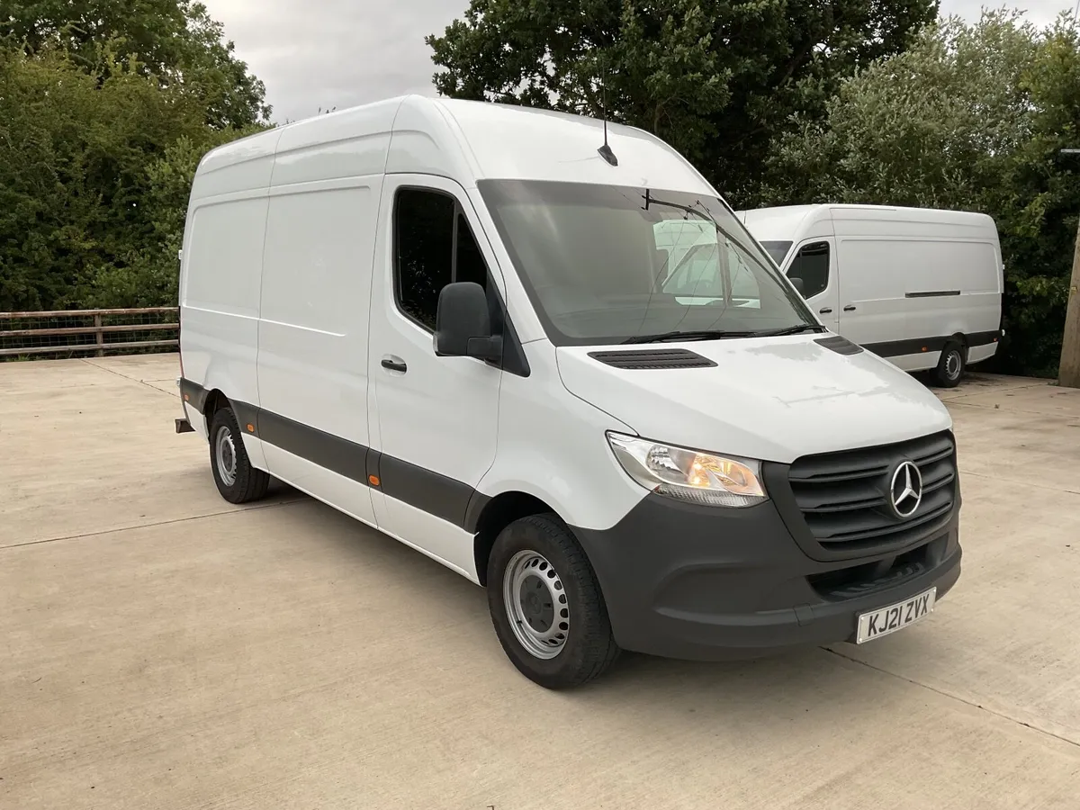 2021 Sprinter Mwb Auto 3.5ton tow - Image 4