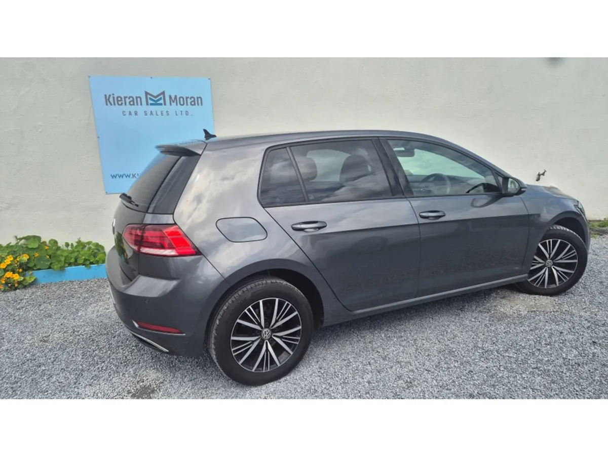 Volkswagen Golf 1.0 5DR - Image 4