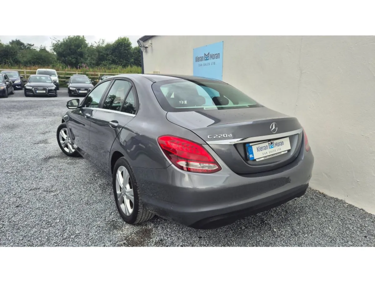 Mercedes-Benz C-Class C Series - Image 4