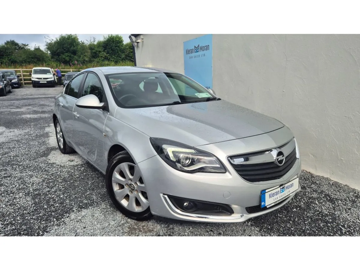Opel Insignia 5DR - Image 2