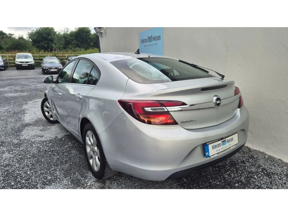 Opel Insignia 5DR - Image 3