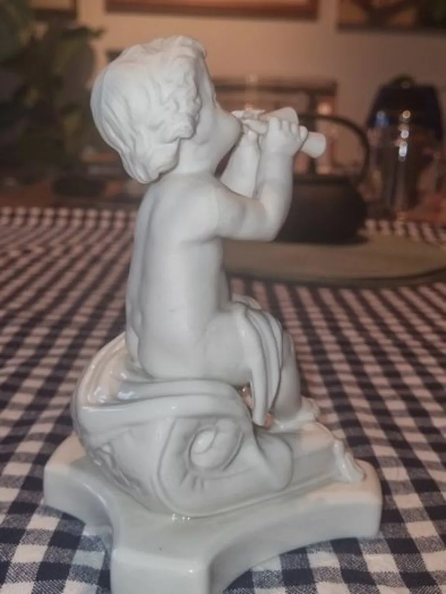 Belleek Collectors Society Limited Edition - Image 3