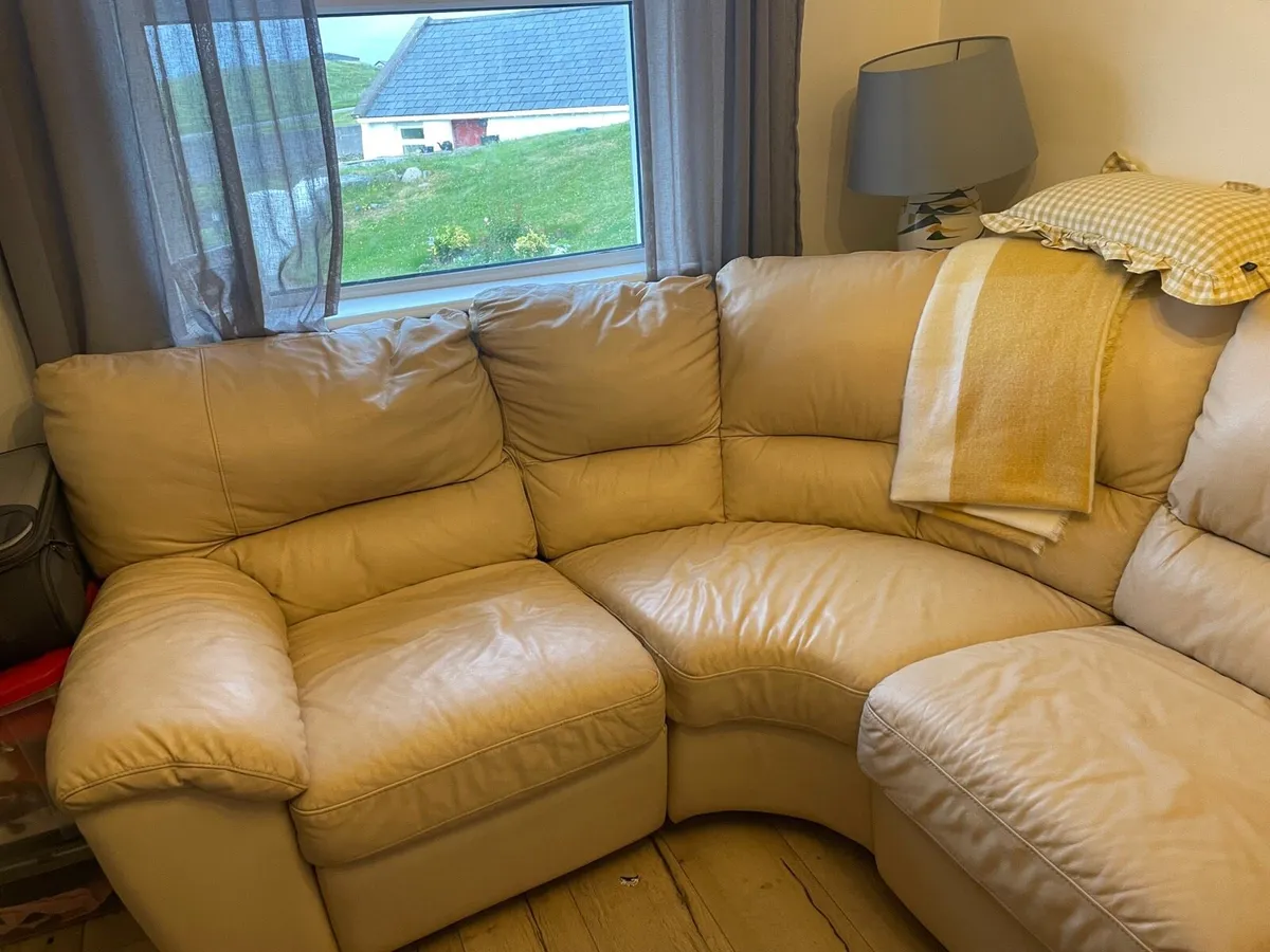 Leather corner Sofa - Image 1