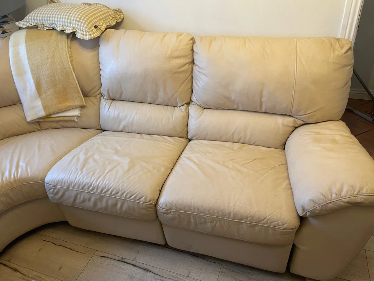Leather corner Sofa - Image 2