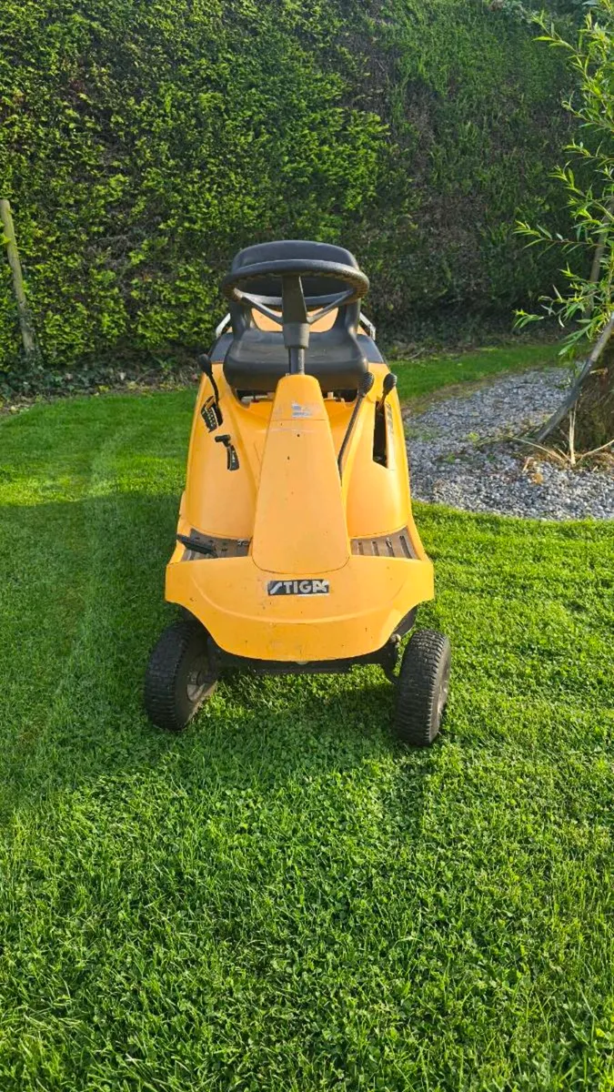 Stiga ride on mower - Image 2