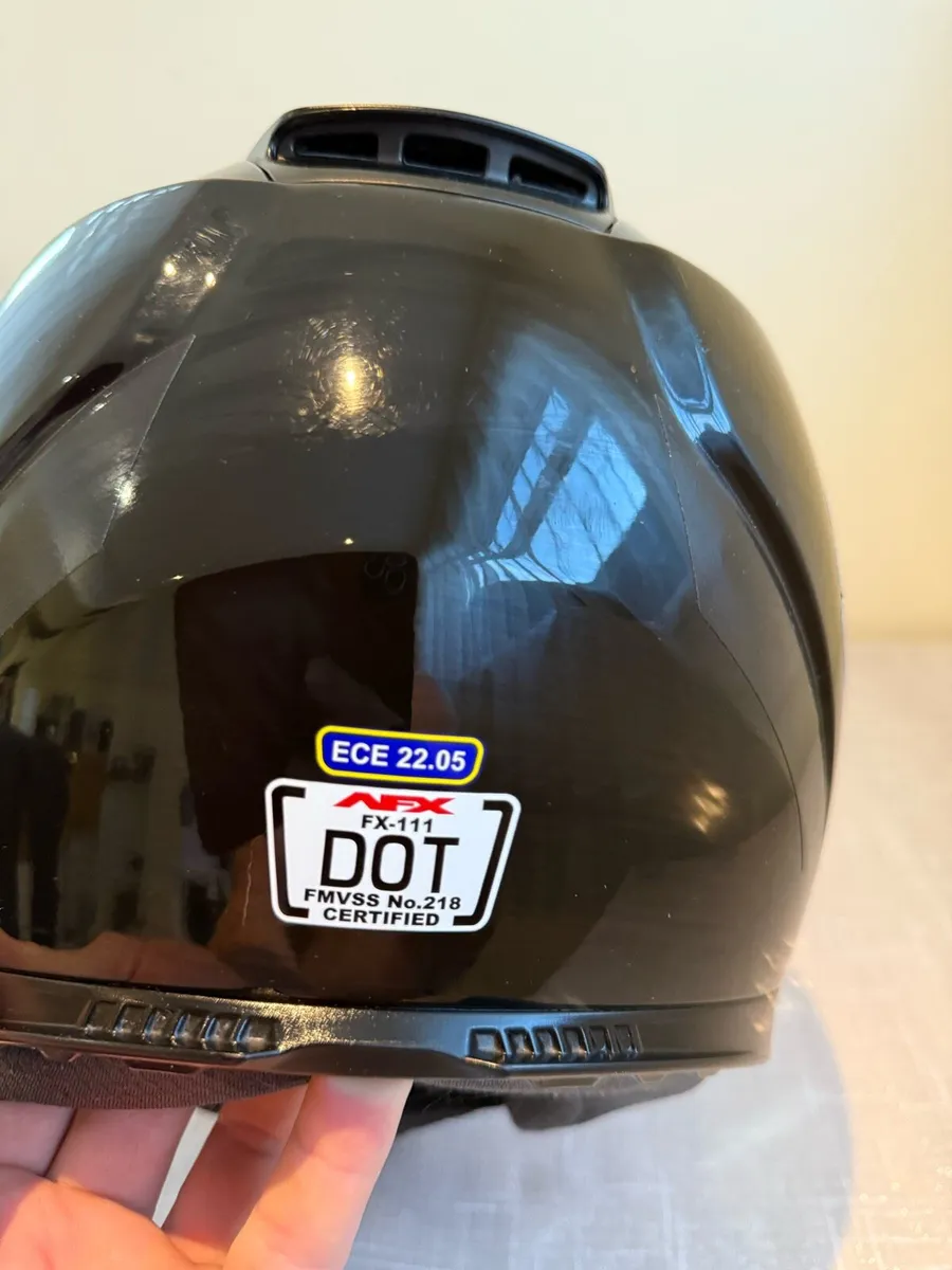Motorbike helmet - Image 2