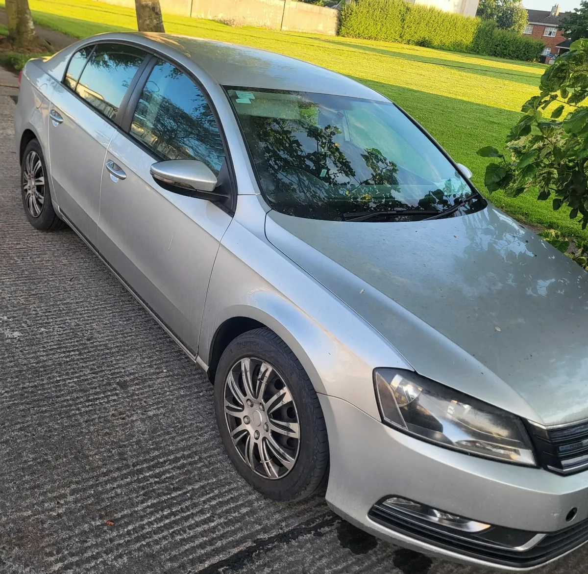 Volkswagen Passat 2013 - Image 1