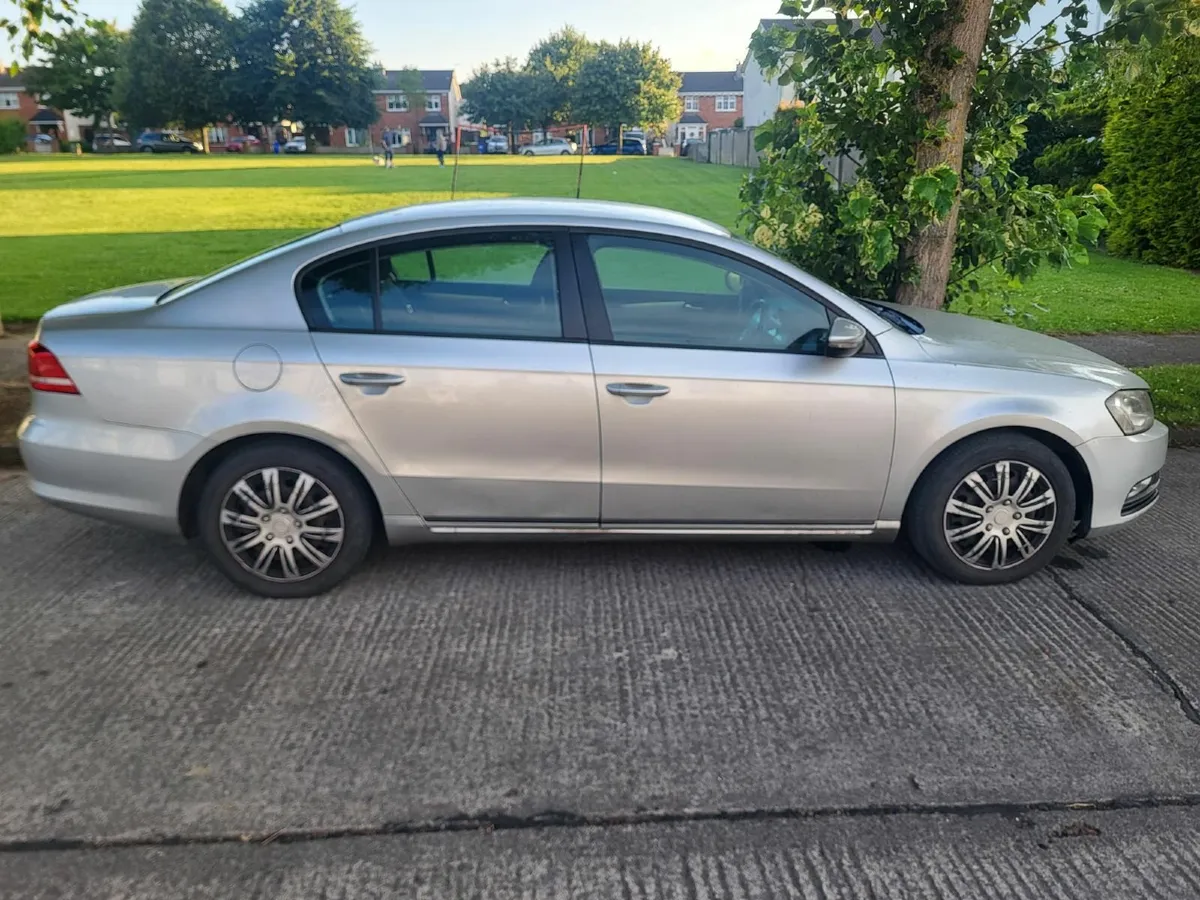 Volkswagen Passat 2013 - Image 4