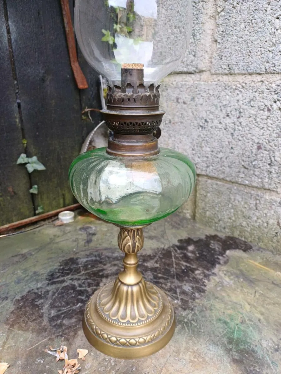 Antique Oil Lamp - Image 2
