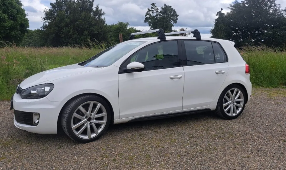 Volkswagen Golf 2012 - Image 1