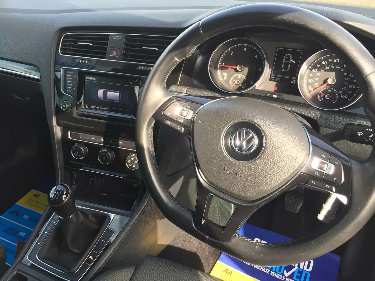 Volkswagen Golf 2012 - Image 3