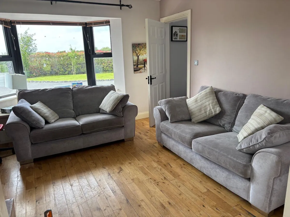 2 & 3 seater Sofa - Image 1