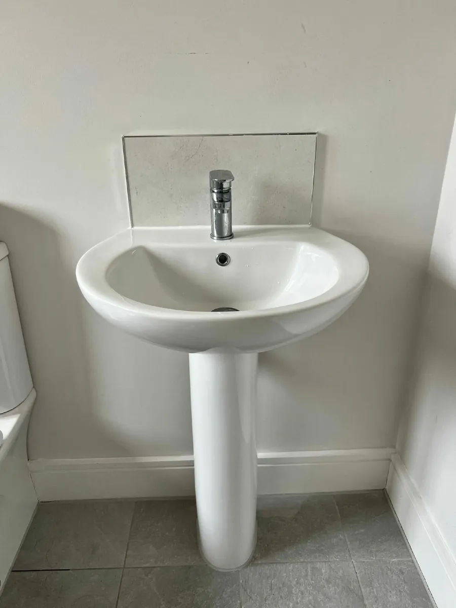 Sink and Pedestal - Image 1