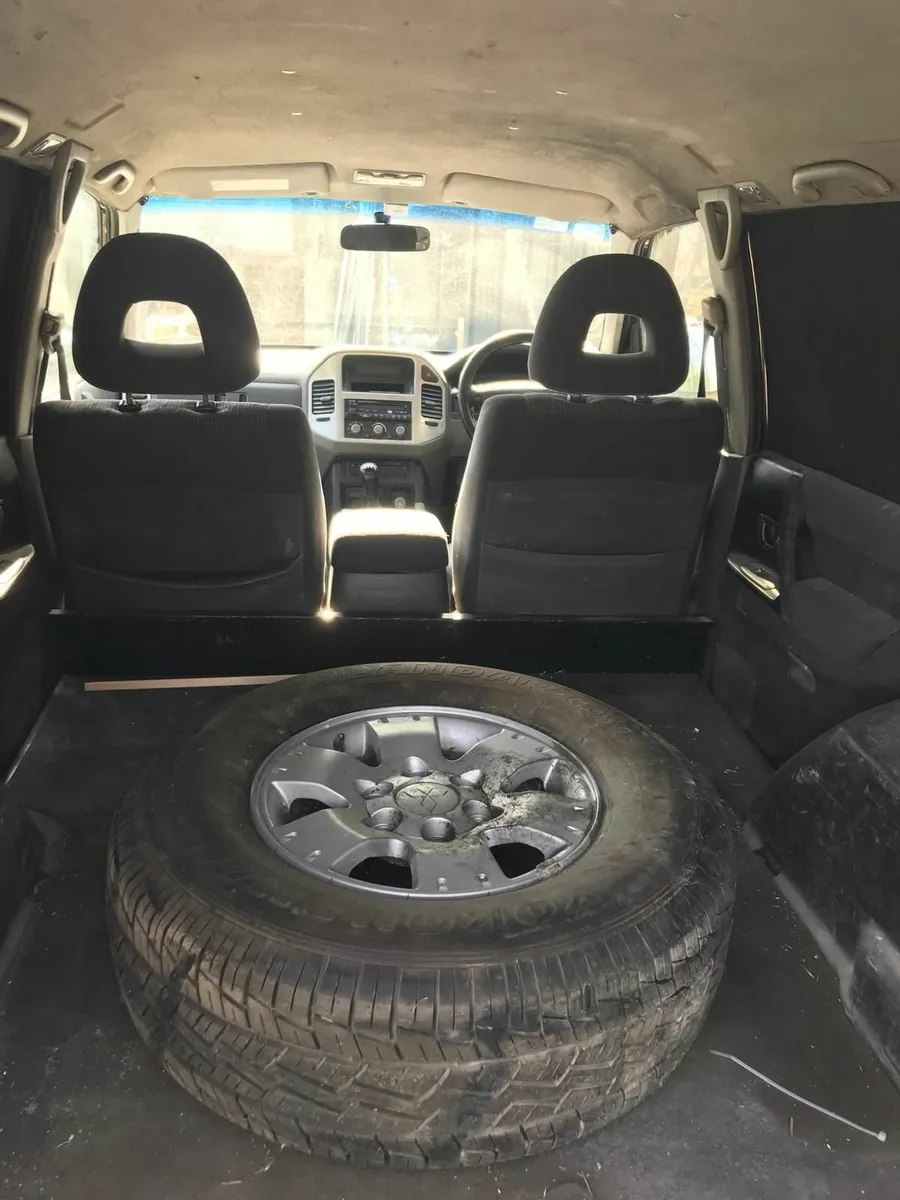 Mitsubishi Pajero 2006 - Image 4
