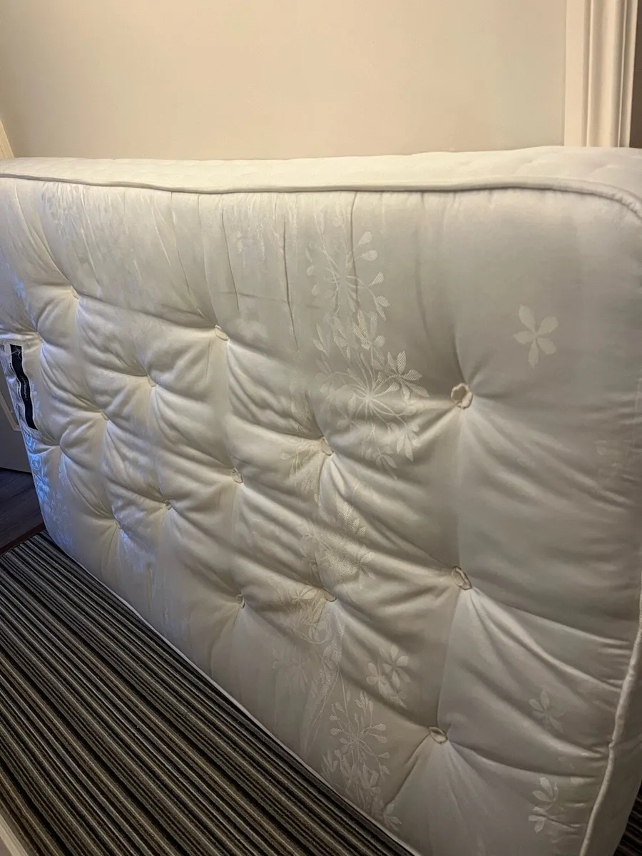 Small double mattress - Image 1