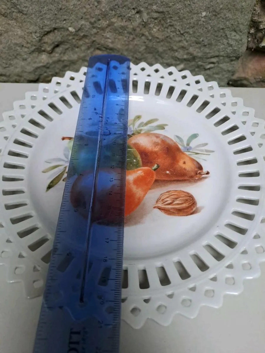 Ribbon plate fruit and nuts - Image 3