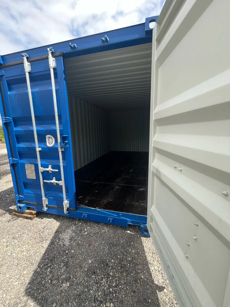 Shipping container - Image 1