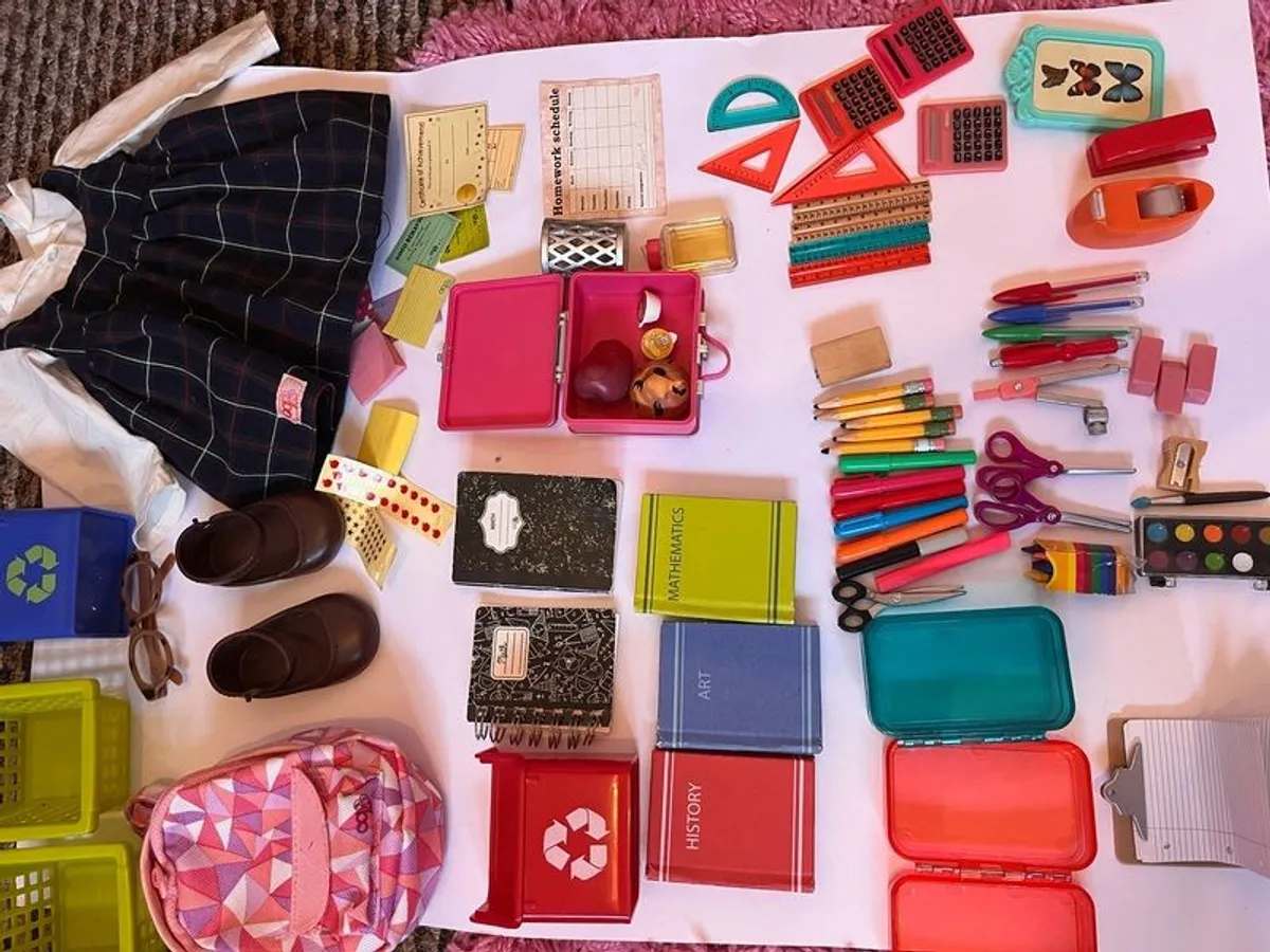 Our Generation School and accessories - Image 4