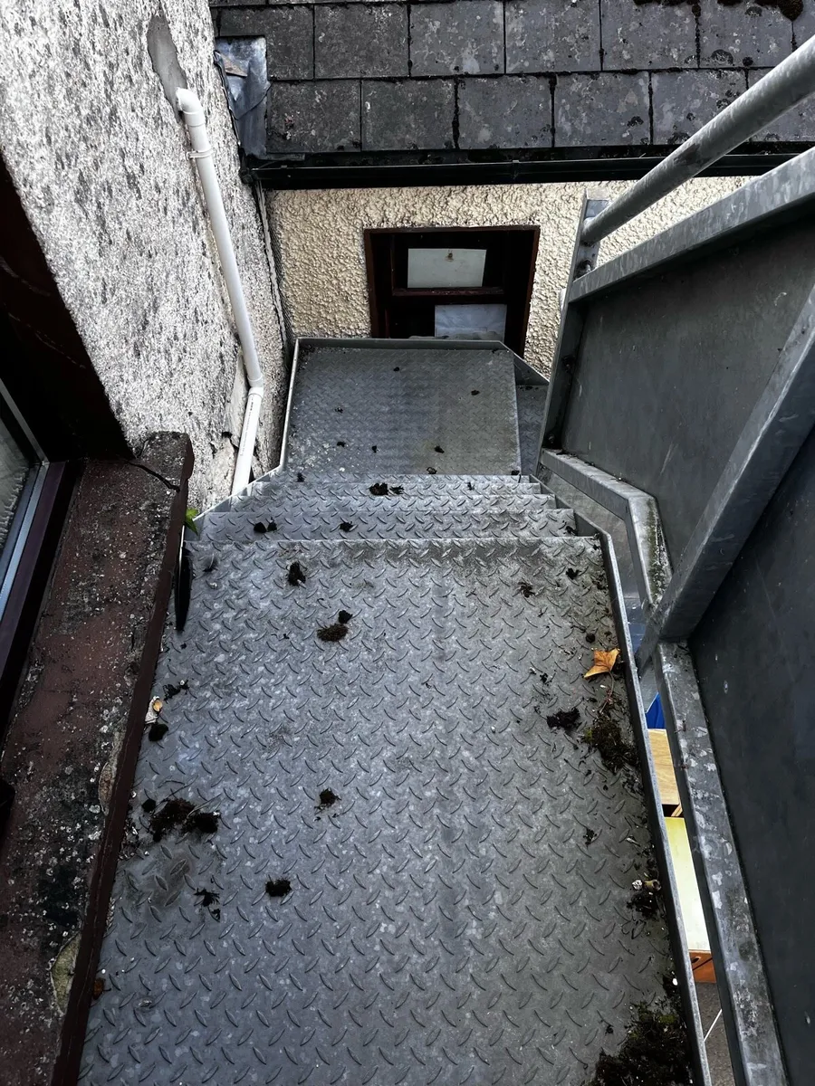 Emergency fire escape - Image 3