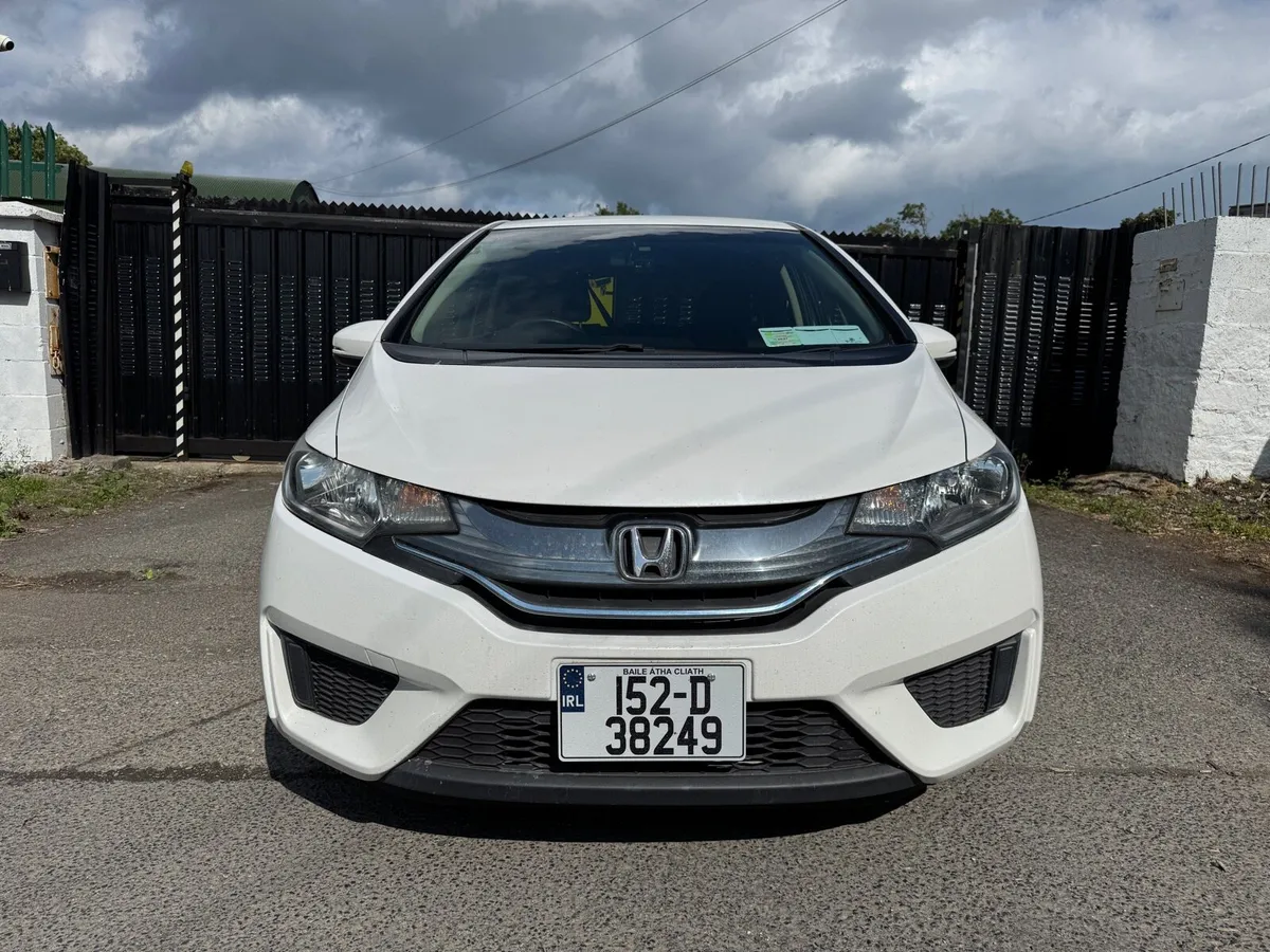 2015 Honda Fit. 2 Year NCT. 92K KMs. Auto 1.5L Hyb - Image 2