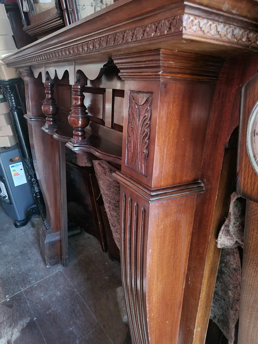 LARGE ANTIQUE MAHOGANY FIREPLACE - Image 4