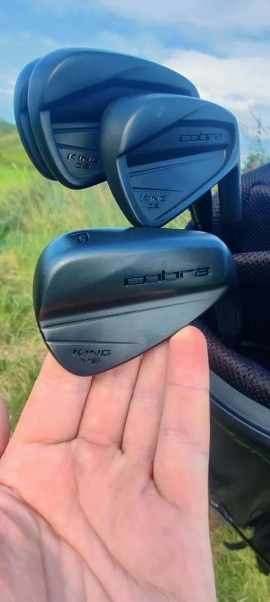 Cobra KING CB/MB Black Irons - Image 2