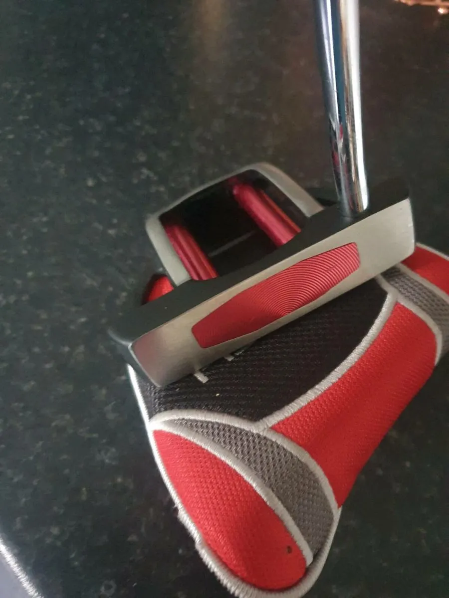 NEARLY NEW PUTTER - Image 3