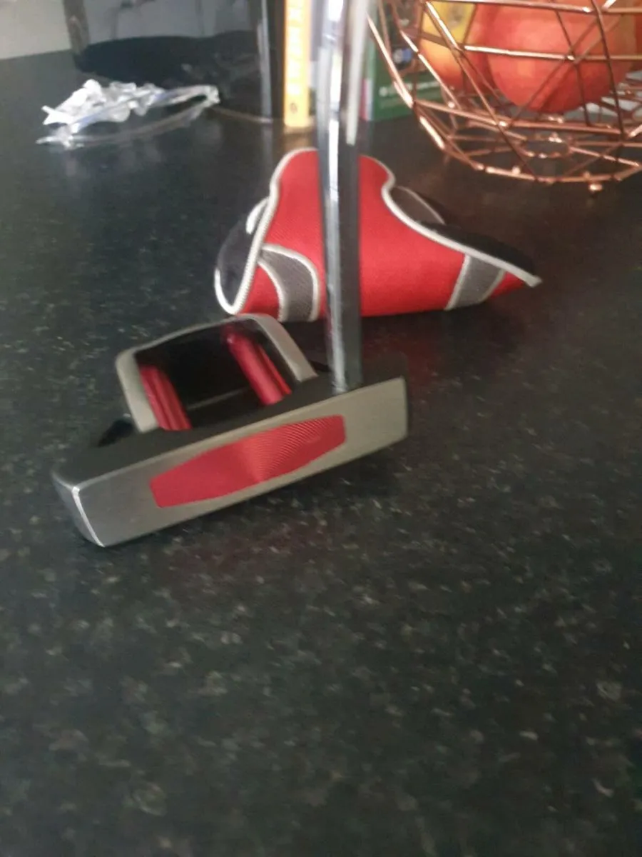NEARLY NEW PUTTER - Image 1