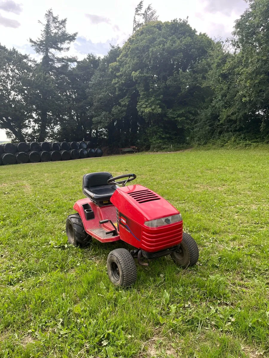 Toro Hydrostatic Ride on lawnmower - Image 1