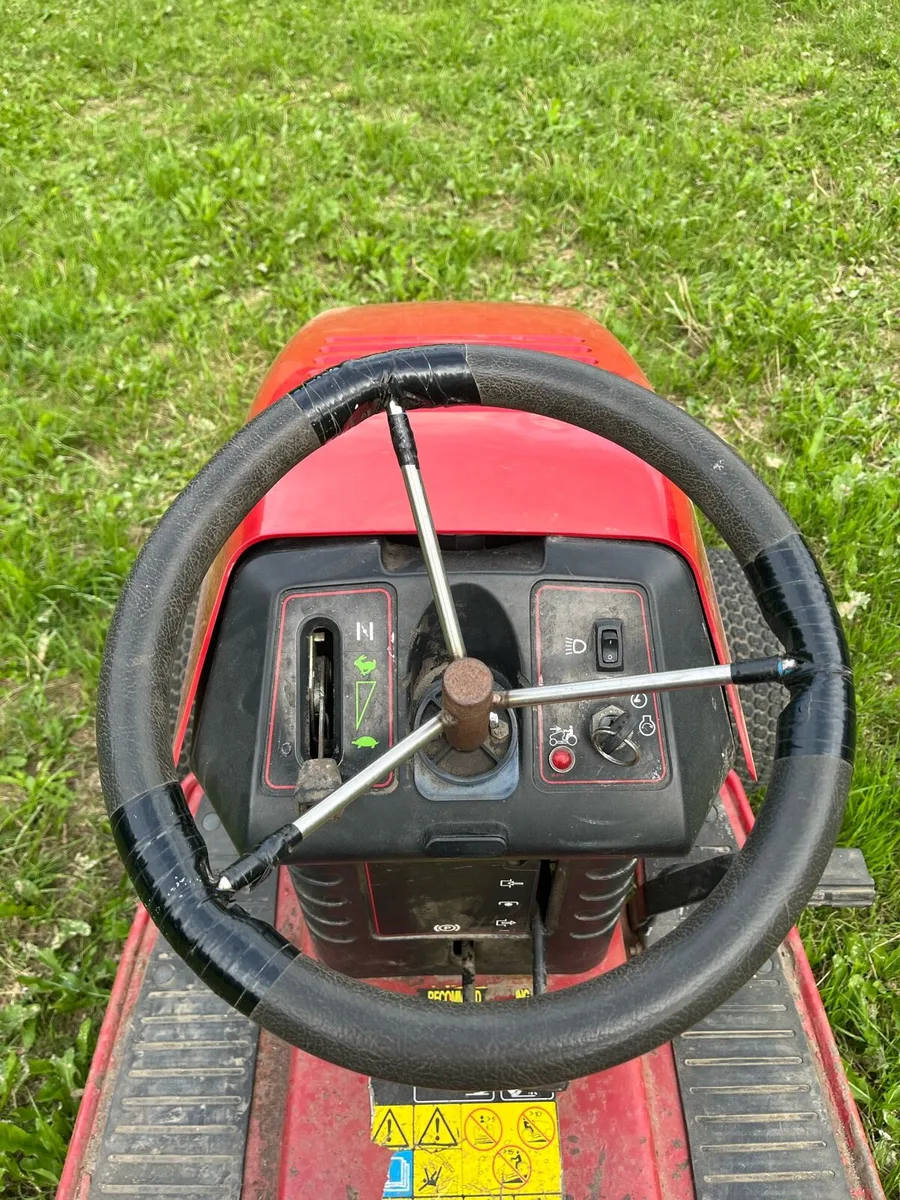 Toro Hydrostatic Ride on lawnmower - Image 4