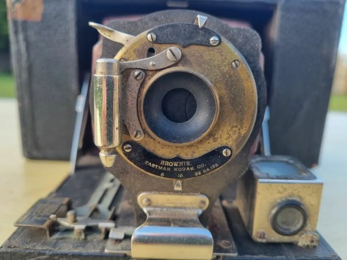 Kodak No3 Folding Brownie Camera Model D - Image 3