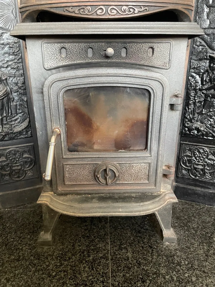 Fireplace and stove - Image 3