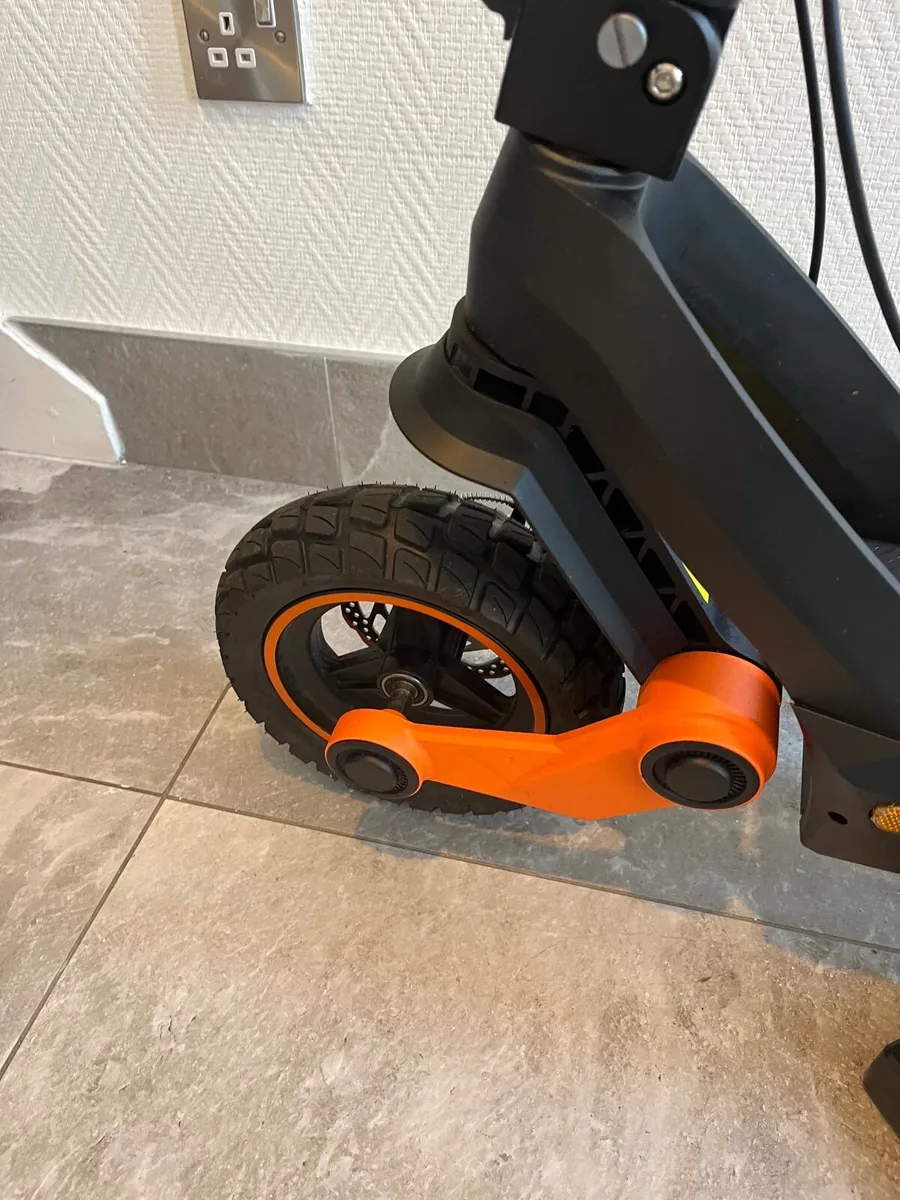 Electric scooter - Image 4