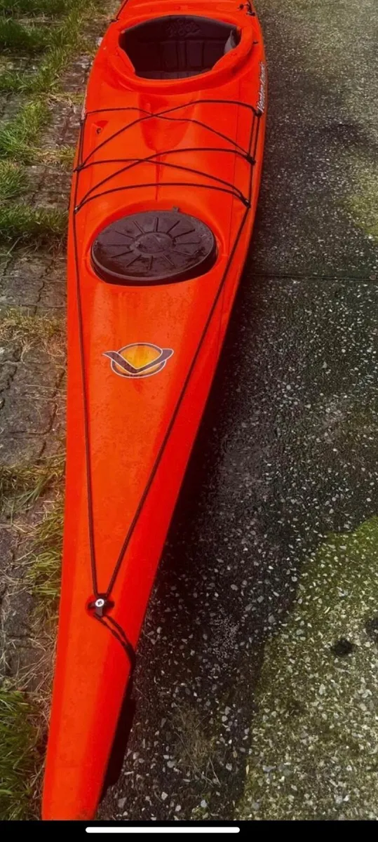 Easy Venture 15ft Sit In Kayak - Image 2