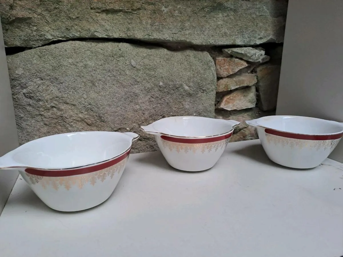 Alfred Meakin Royalty soup bowls - Image 2