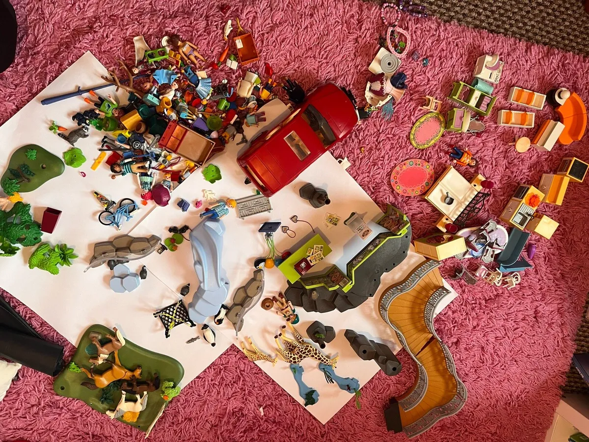 Play mobile assorted- Furniture/ Zoo/ horse sets - Image 1