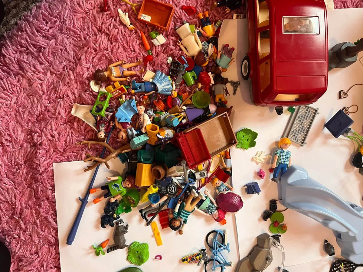 Play mobile assorted- Furniture/ Zoo/ horse sets - Image 4