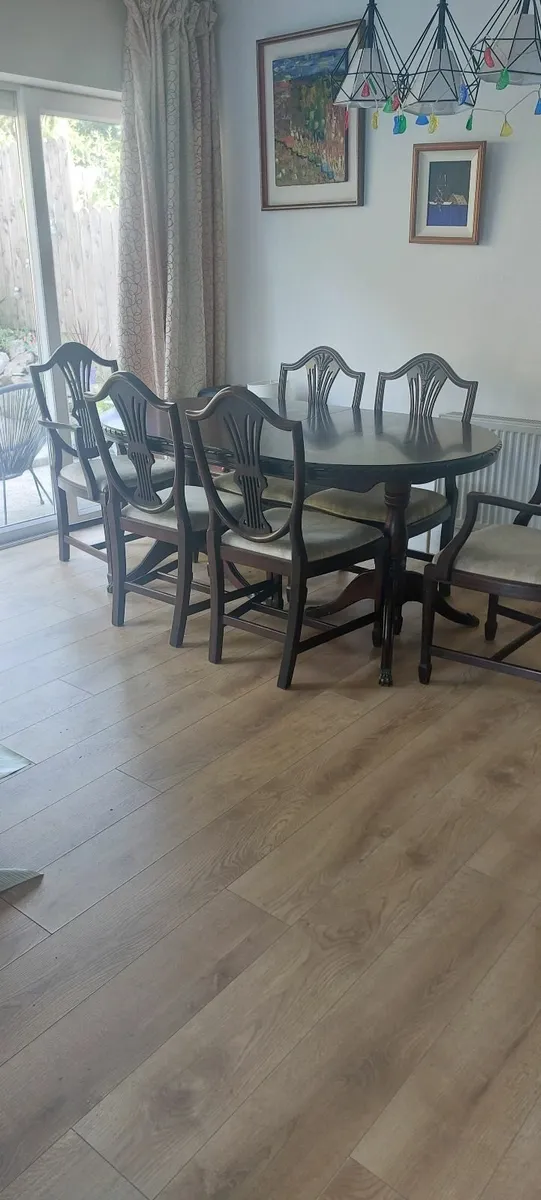 Table and chairs mahogony - Image 1
